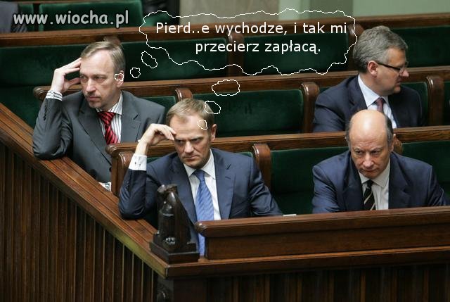 Gdzieś na Wiejskiej w pewnym zakładzie pracy.