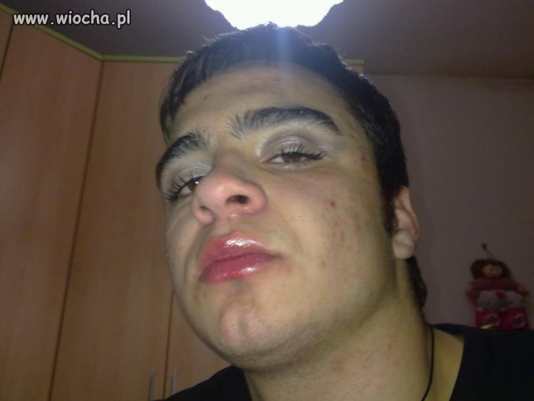 ,,Ludzie patrzcie jak się sweetaśnie pomalowałem"