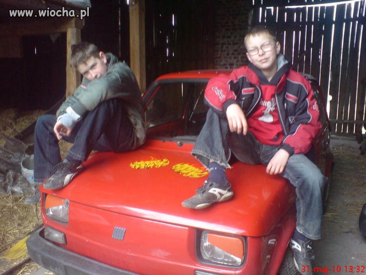 Jest maluch są małolaty jest wiocha
