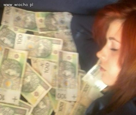 Pokazała wypłatę rodziców