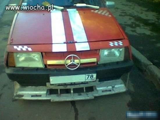 Łada ze znaczkiem Mercedesa
