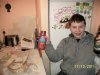 15 latek lansujący się ketchup'em i browarem