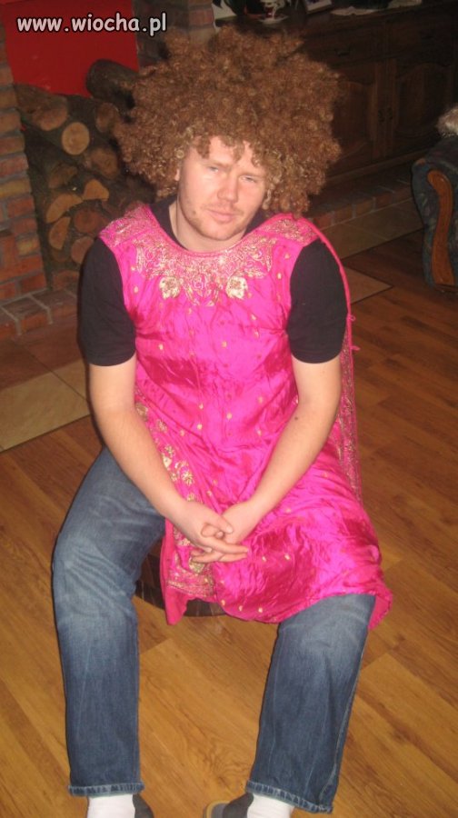 Elvis is pink xD