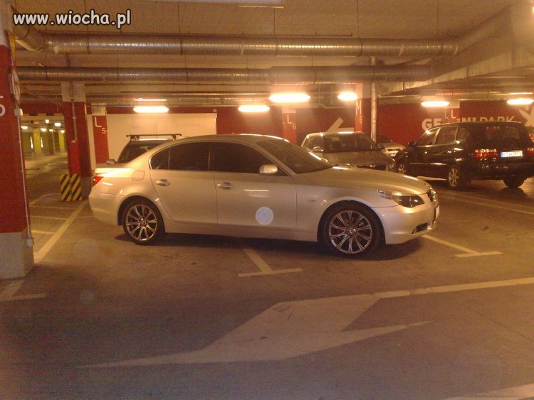 Mam nowe BMW- mogę zajmować trzy miejsca