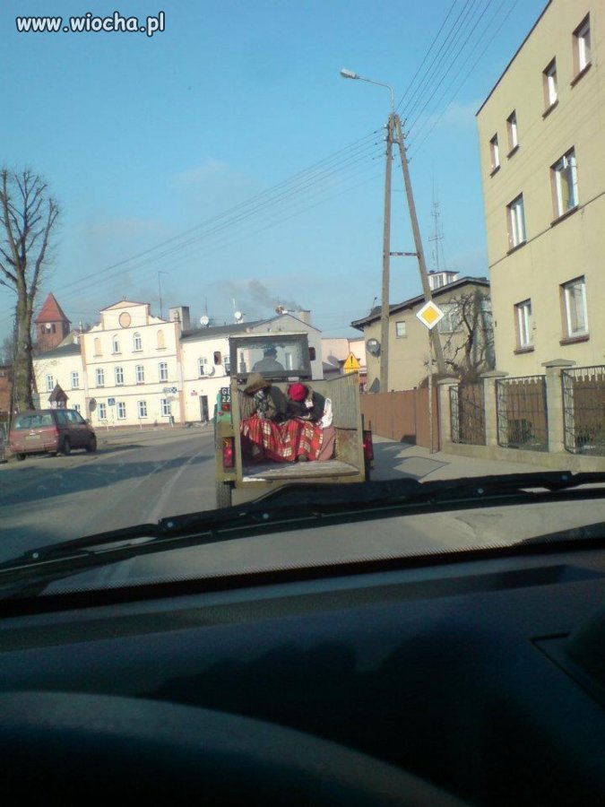 -17 mrozu...