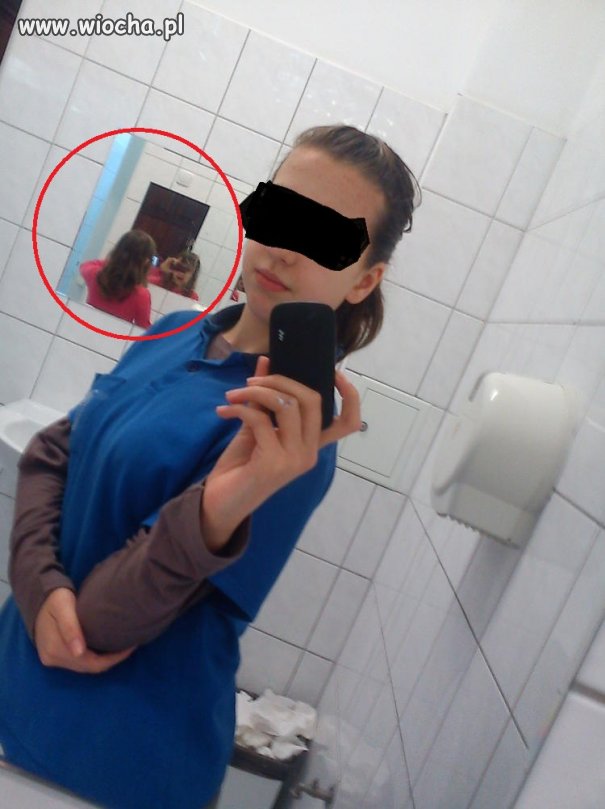 Zdjęcie w lustrze ze...