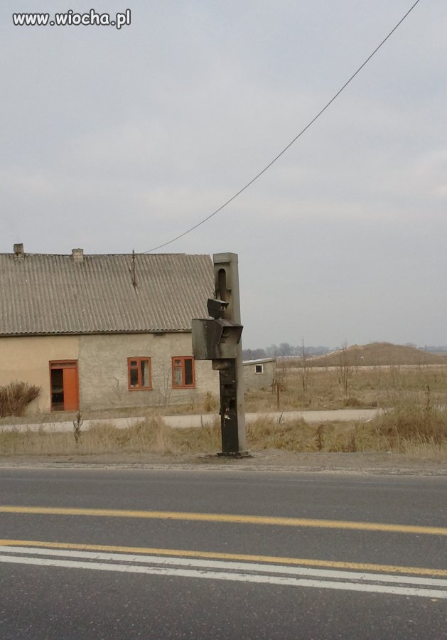 Pstrykał aż się zapalił 