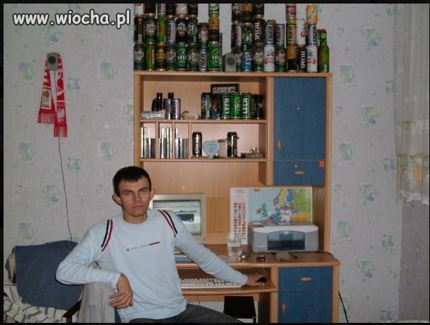 Kiedyś trzymało się książki na półkach 