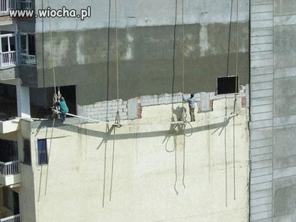 Budowlańcy czy cyrkowcy?