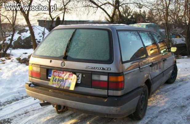 Pomysłowe zasłonięcie tablic
