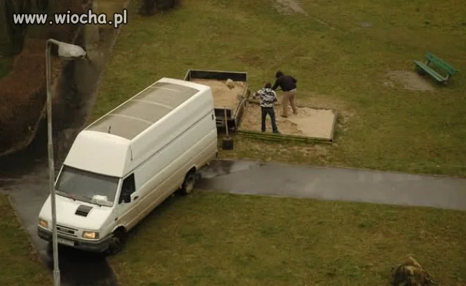 Babek z piasku nie będzie...