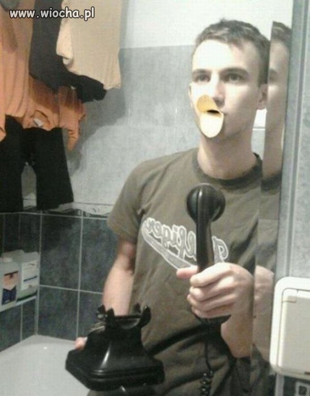 Lustro, dziób i telefon
