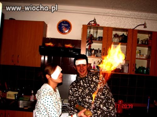 Już nie wiedzieli gdzie te podpaski przykleić
