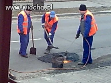 Naprawianie dróg po zimie 