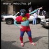 Bo grunt to się dobrze w tło wtoczyć 
