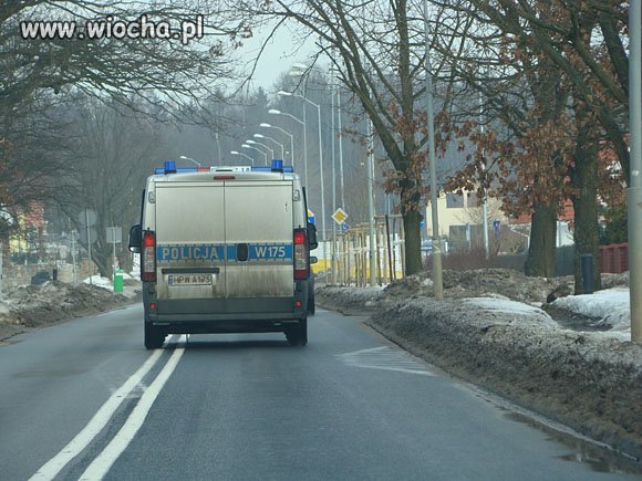 Przekraczanie podwójnej ciągłej -5pkt 200zł