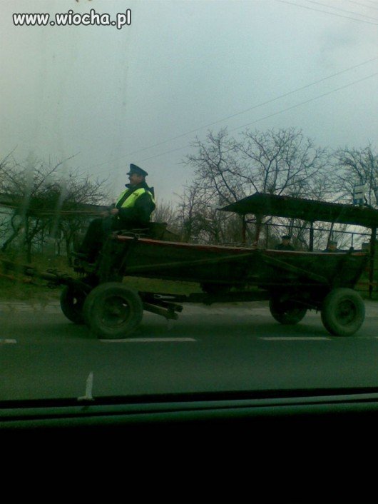 Policja i jej nowe wozy wyścigowe