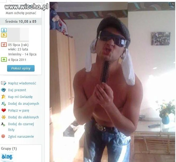 Czapka, skrapetki na uszach. 