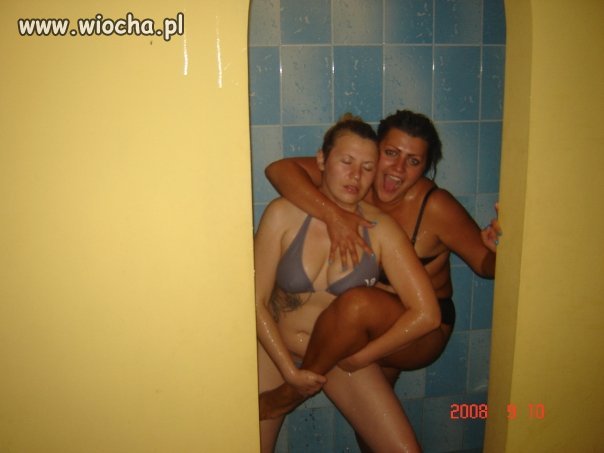 Z PRZYJACIÓŁKĄ