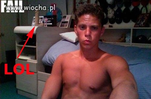 Dzióbek jest i jego nocny przyjaciel też