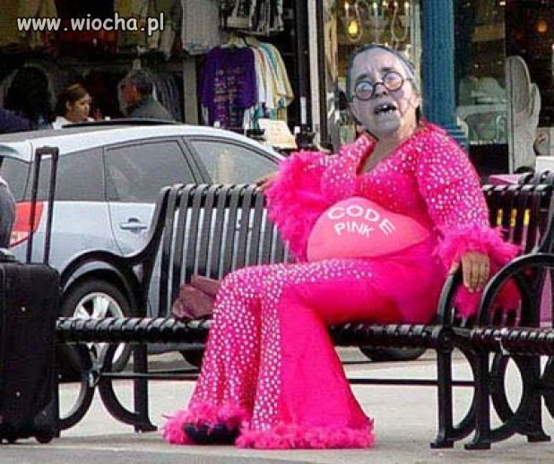 "Miłość to ból" powiedziała małpa całując jeża w dupę