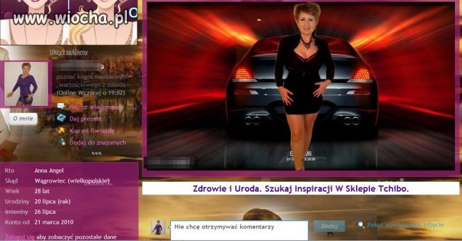 Ladnie sie wkleiła. Fajny ma samochód maleńka. 