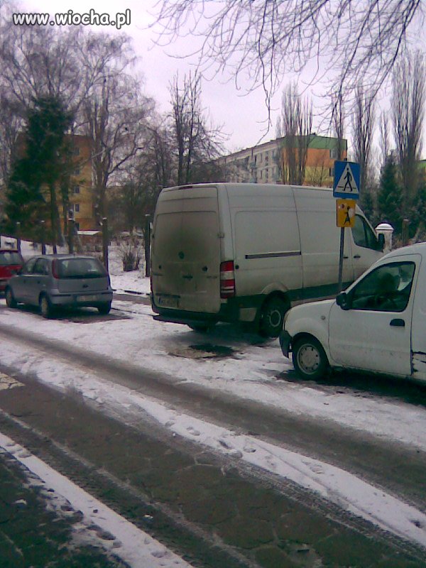 Przejście pod szkołą . . . 