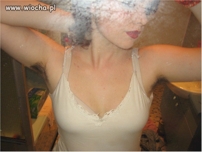 Rzepy pod pachami, stylowa bluzeczka, 