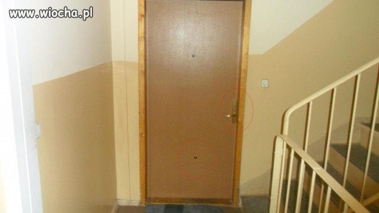Drzwi na odwrót? 