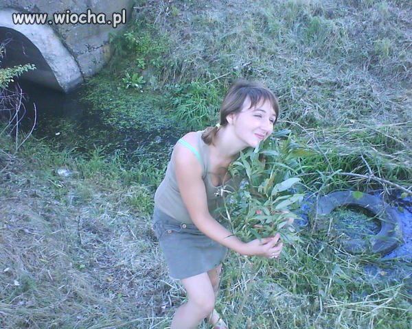 Jak dla mnie wiocha i te szambo z tyłu