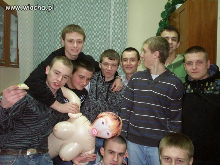 Nie ma to jak balet z lalką dmuchaną