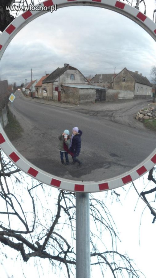 Była moda na zdjęcia w lustrach domowych