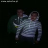 Koksu w damskiej bluzie