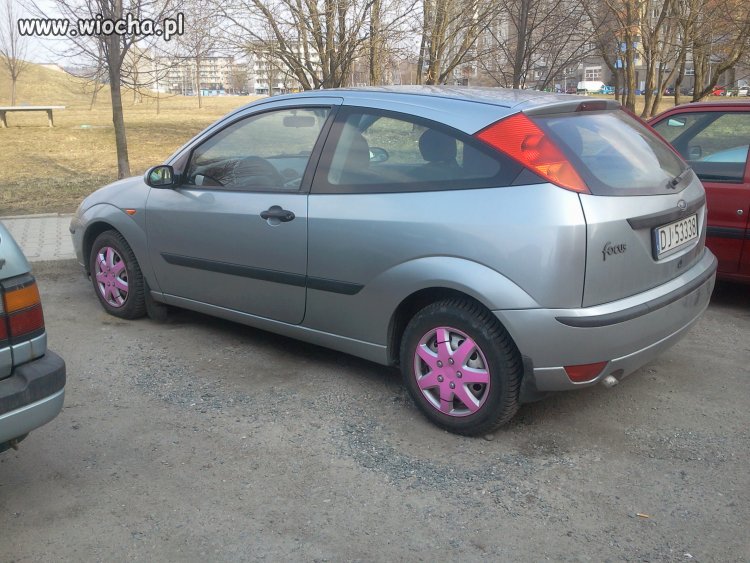 Różowe kołpaki