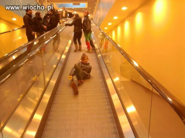 Słit focia na schodach musi być.
