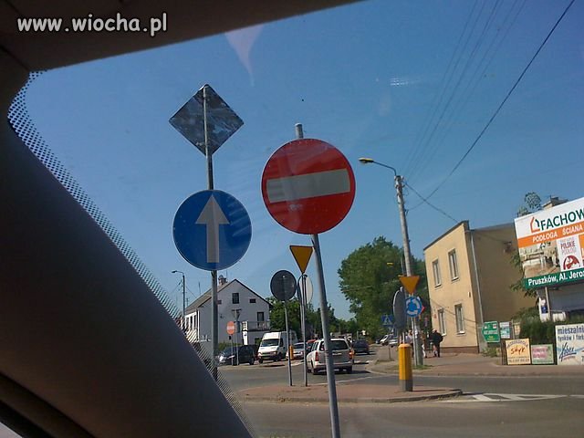 Hmmm chyba kodeks drogowy ci nie pomoże