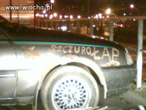 Gość  sobie wyrył na nadkolu 