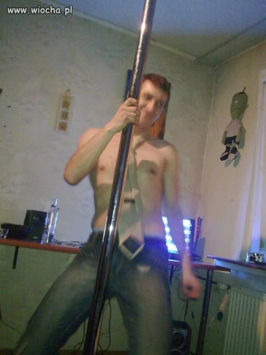 Aż Czesiu zbladł.