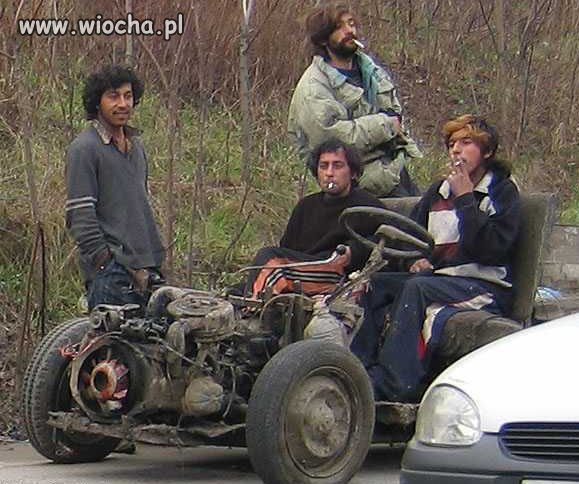Jak by co to my się pokręcimy...