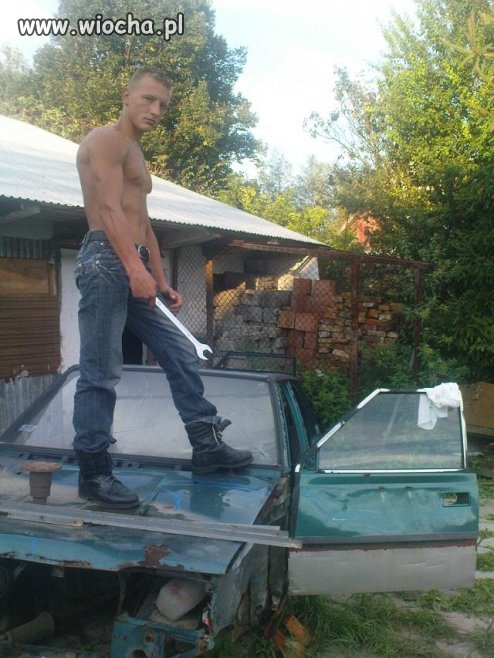 Opis pod zdjęciem: Każdy ponad każdym sku*wysyn innego 