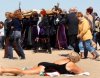 Na plaży słonko praży... A tu niespodzianka 