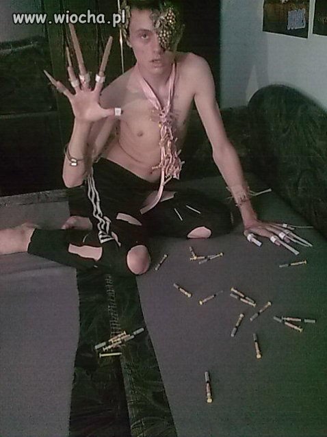 Męska lady gaga... w albumie pełno takich fot...