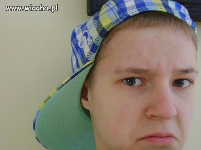 Zdjęcie 13 latki na portalu społecznościowym 