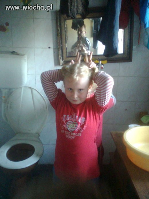 Dzieciaczki i sweet focie w kibelku...