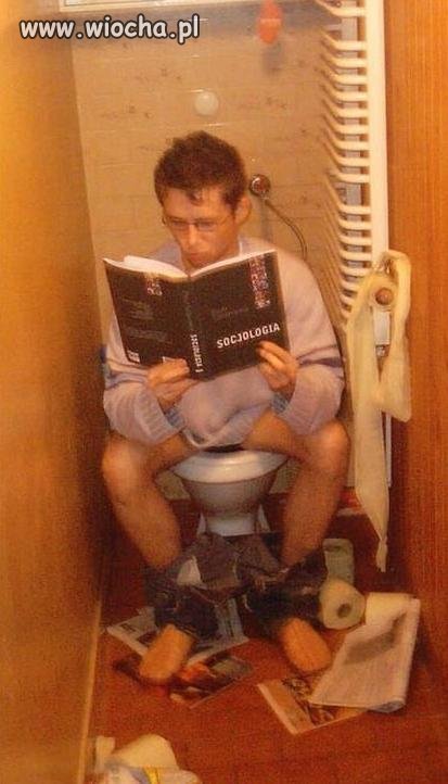 Się chłopak zaczytał 