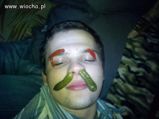 Z przyjemnością się podzieli. 