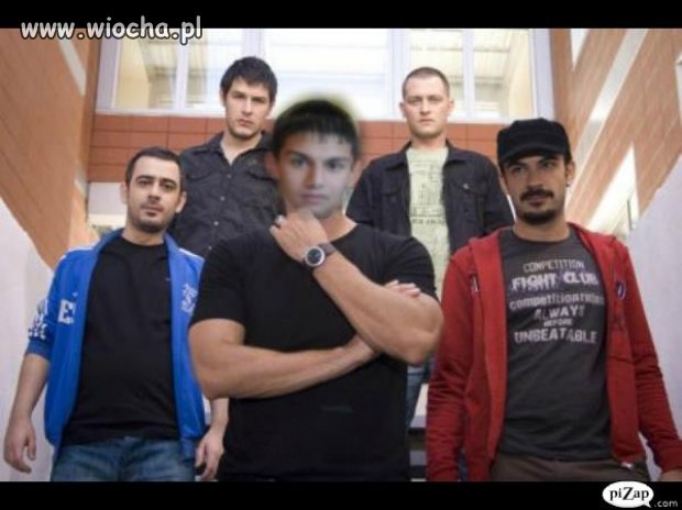 ... No i kolejny mistrz photoshopa...