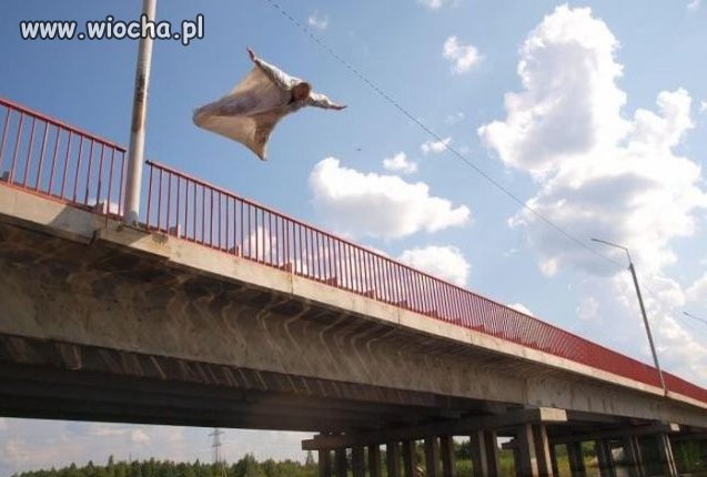 Wyszedł z progu ...