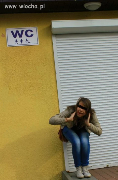 Szpan na WC.