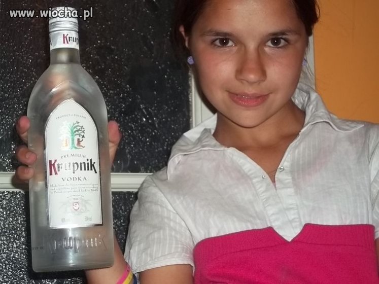 Dziewczyna ma 14 lat